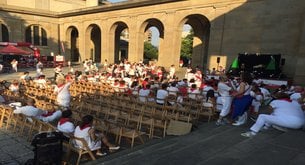 teatro en vasco con aforo casi vacío